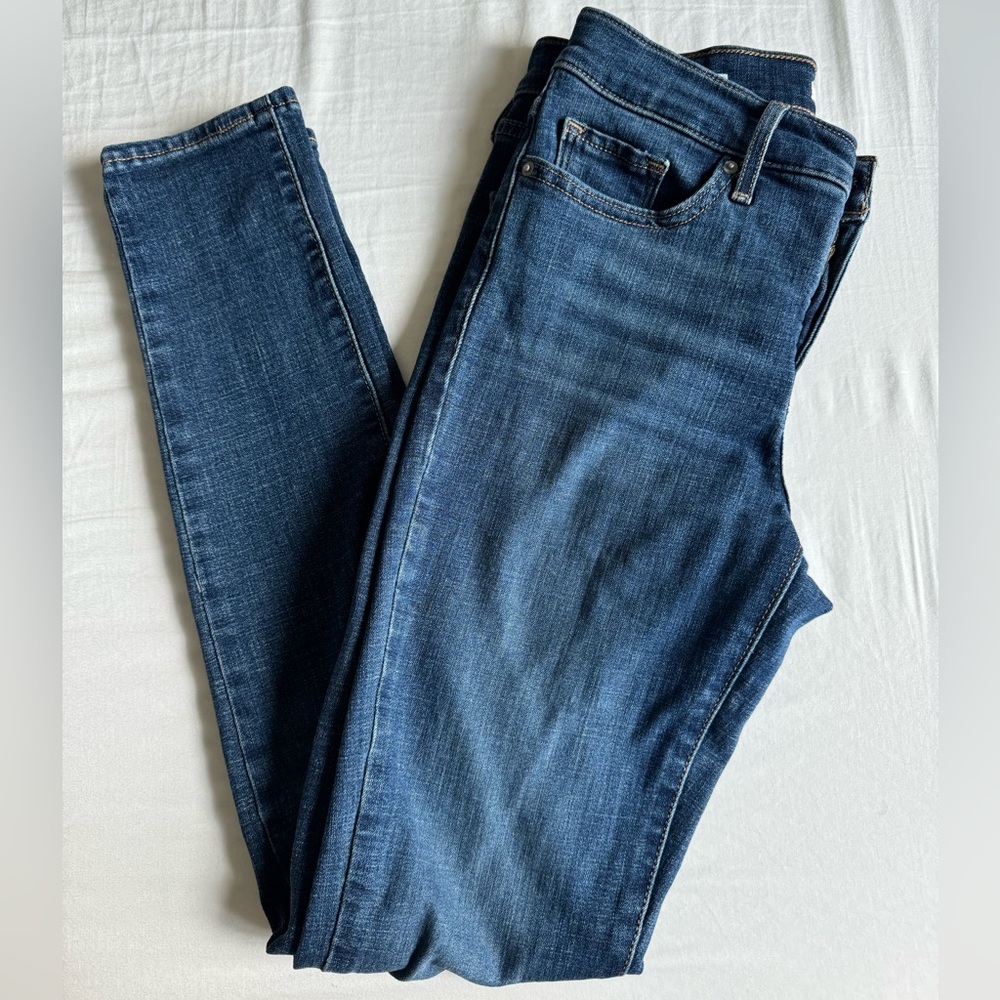 Levi’s 311 SHAPING SKINNY WOMEN'S JEANS size 26 used